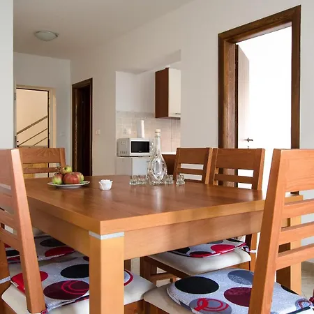 Marija, Makarska - Promajna