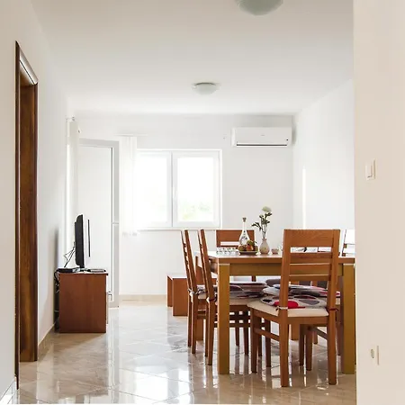 Apartment Marija, Makarska -