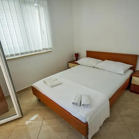 Marija, Makarska - Apartment Promajna