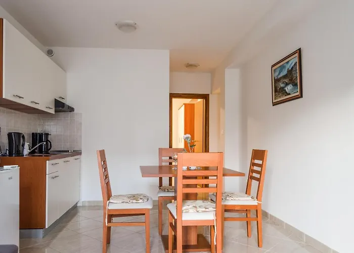 Appartement Marija, Makarska - *