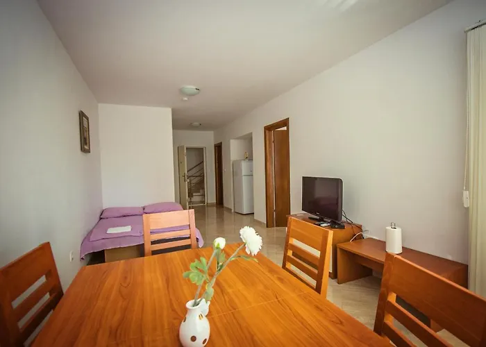 Marija, Makarska - * Promajna