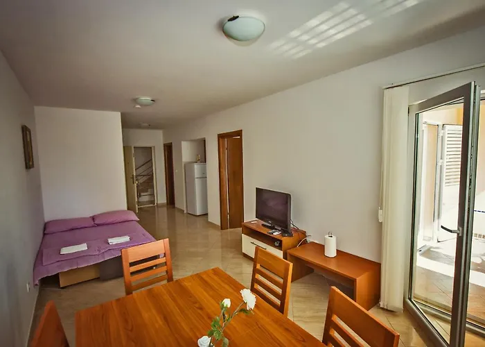 Marija, Makarska - * Promajna